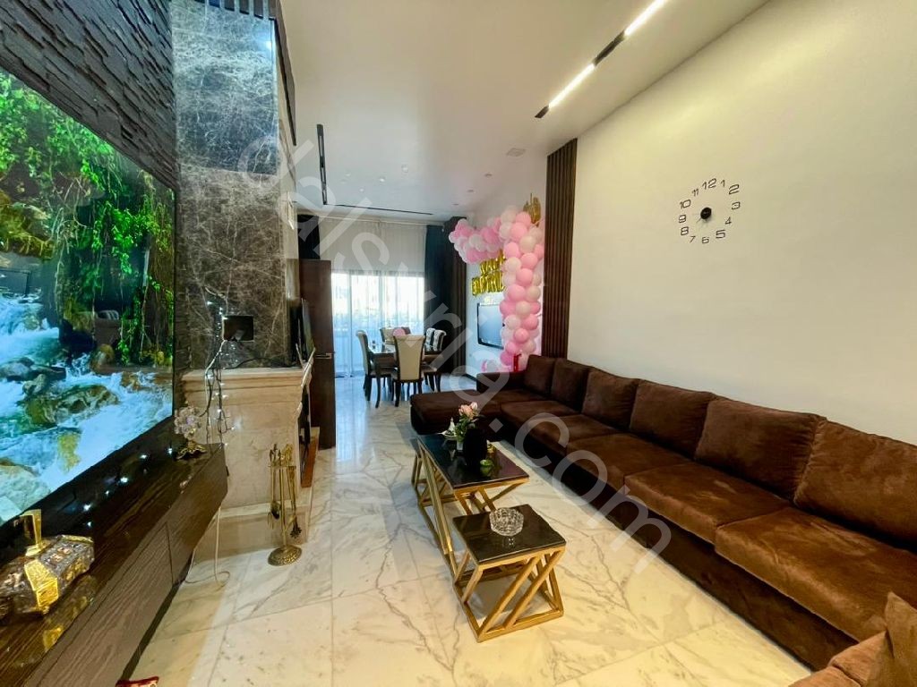 للبيع شقة 265م في قدسيا كسوة ملكية