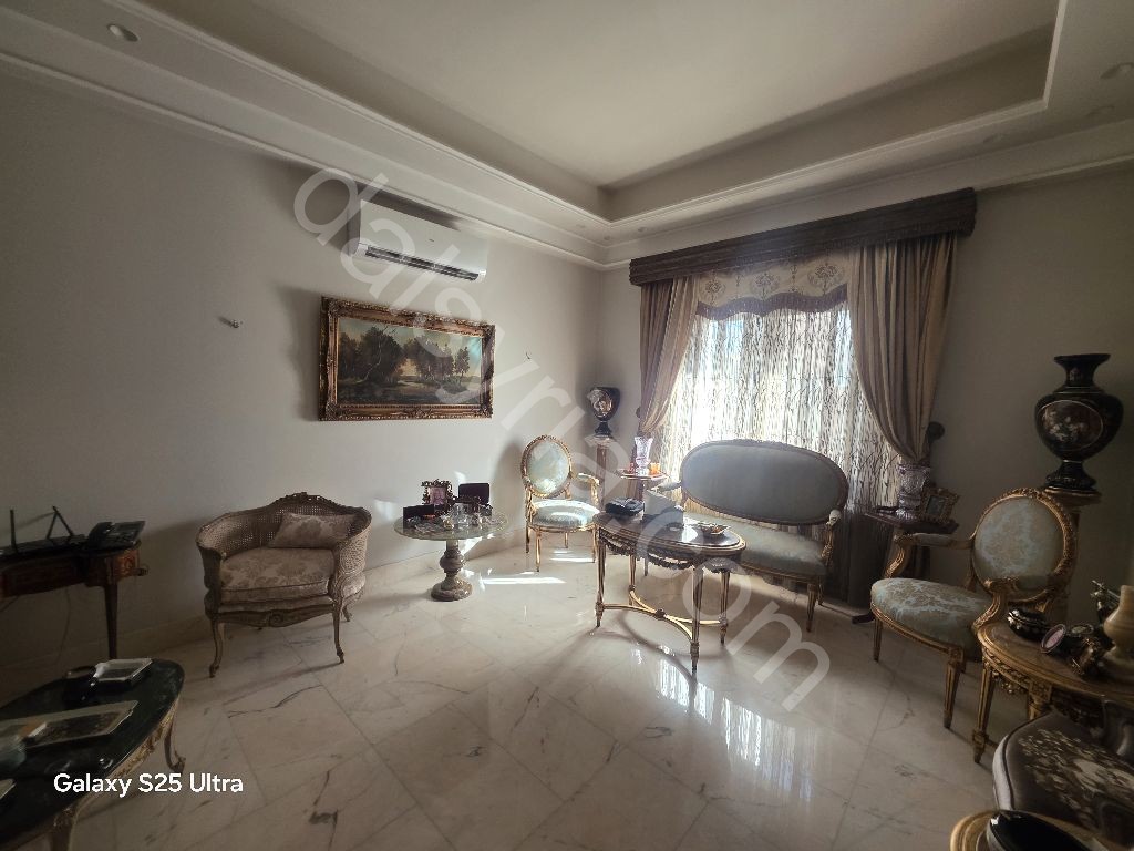 للبيع شقة 200م في المالكي سوبر ديلوكس